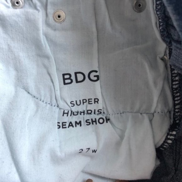 UO BDG Zip Front Denim Shorts - Picture 6 of 6